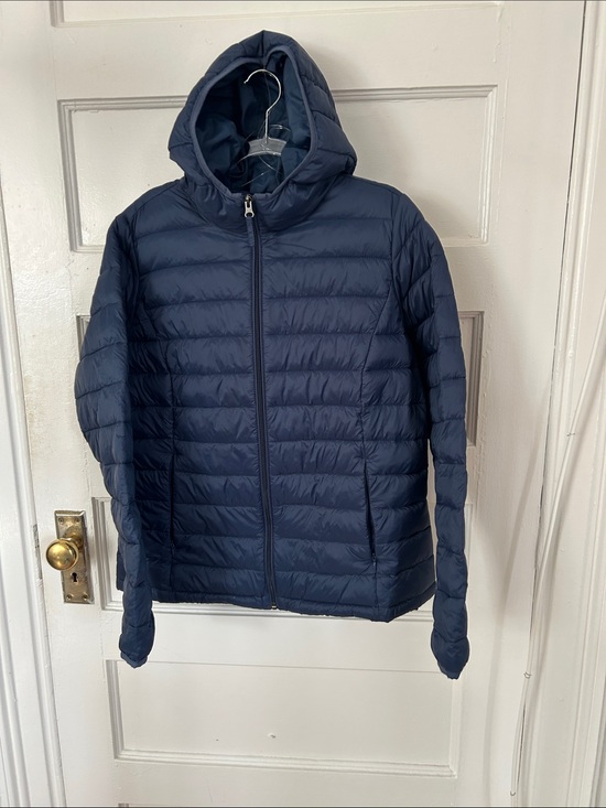 Amazon Essentials Jackets & Blazers - Amazon Essentials Women's Hooded Quilted Puffer Jacket in Navy Blue, Size L, EUC